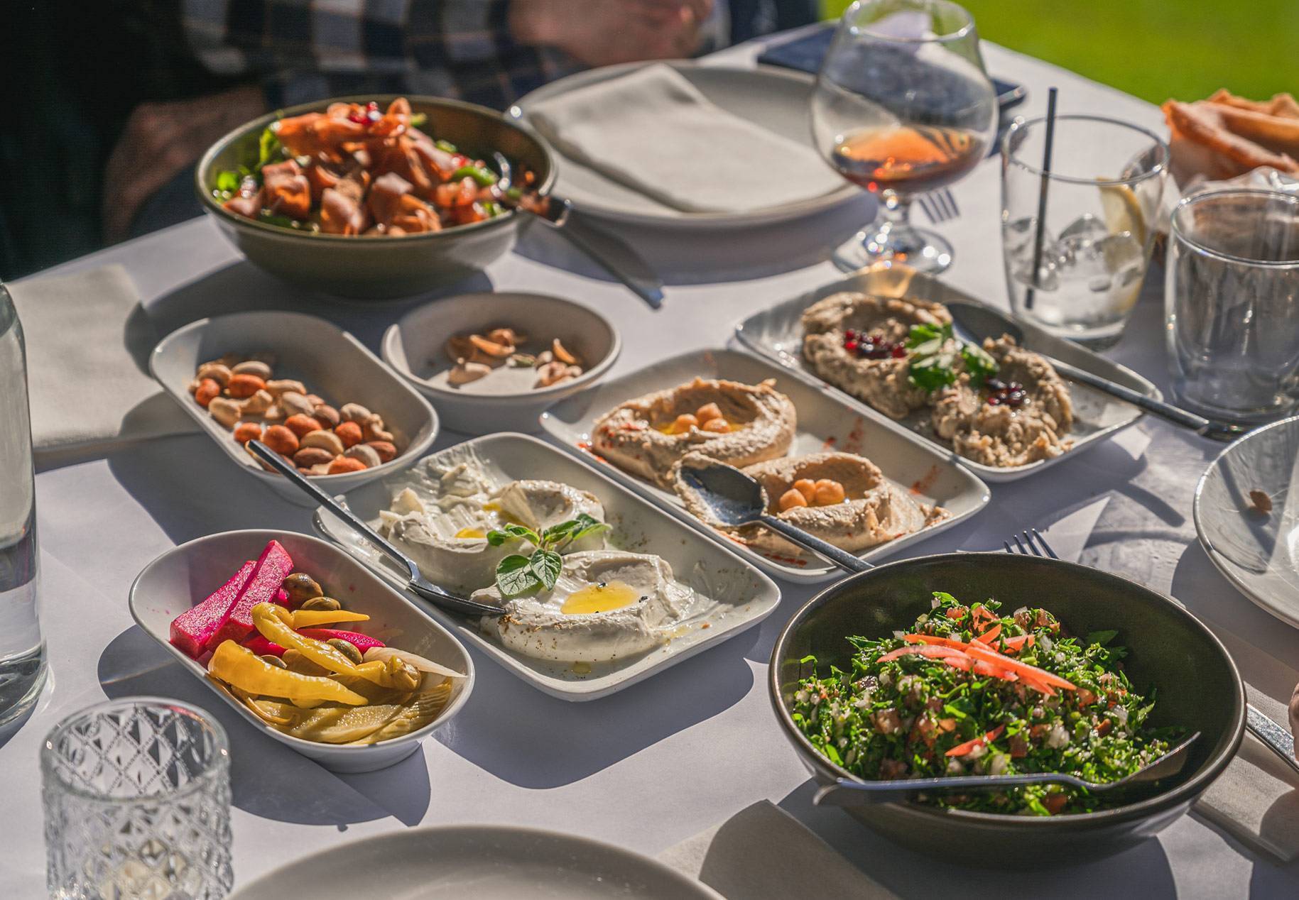 https://sahrabytheriver.com.au/wp-content/uploads/2021/07/Lebanese-Food.jpg